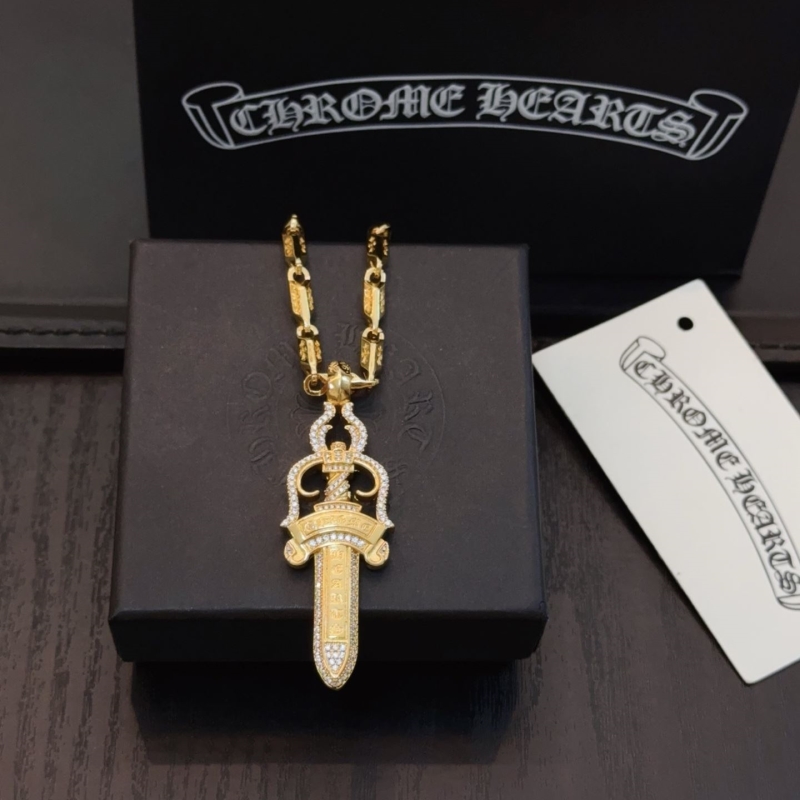 Ch*0me He**ts necklaces